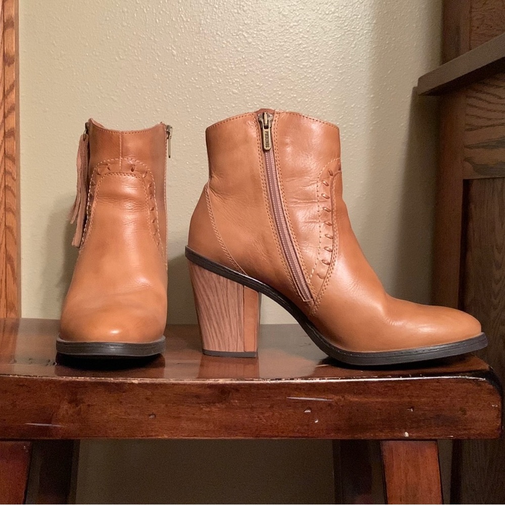 Pikolino western style bootie